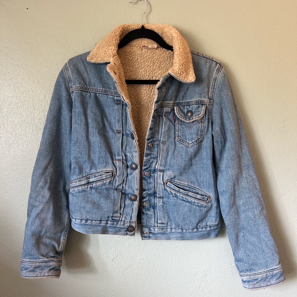 Levi's Light Blue Denim Jacket with Tan Sherpa Collar